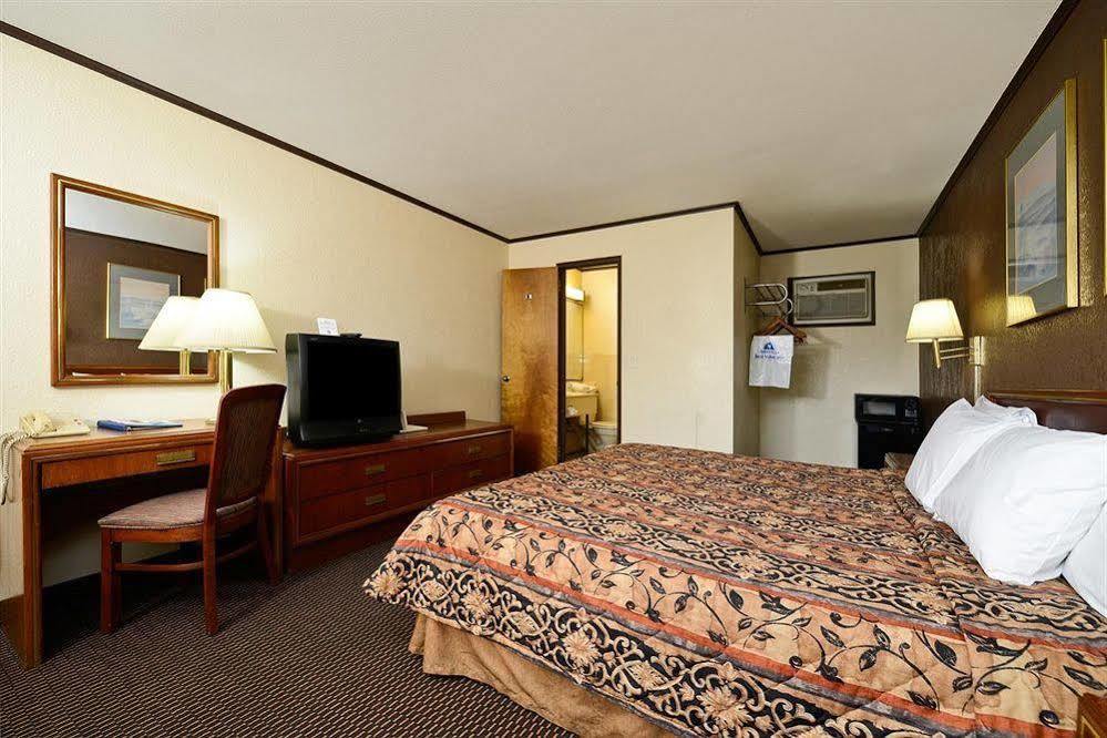 Country Hearth Inn-Hannibal Ngoại thất bức ảnh