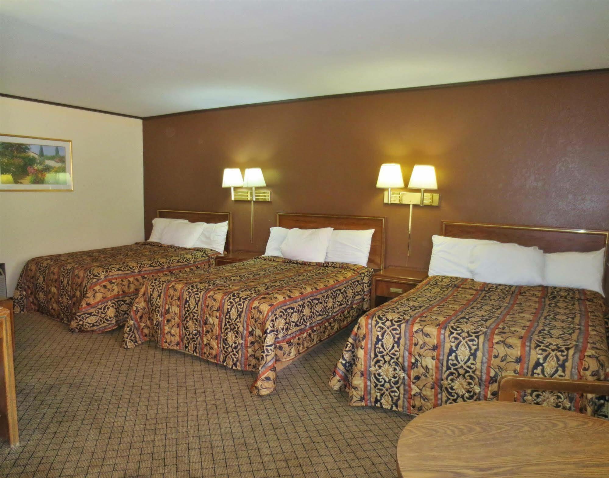 Country Hearth Inn-Hannibal Ngoại thất bức ảnh