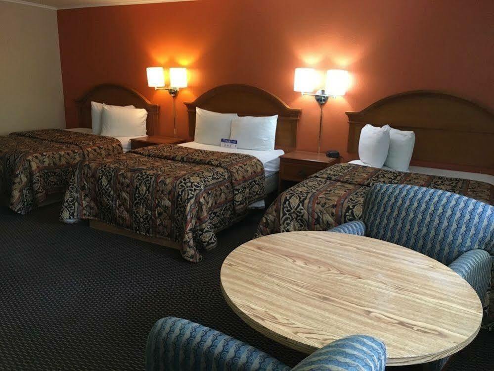 Country Hearth Inn-Hannibal Ngoại thất bức ảnh